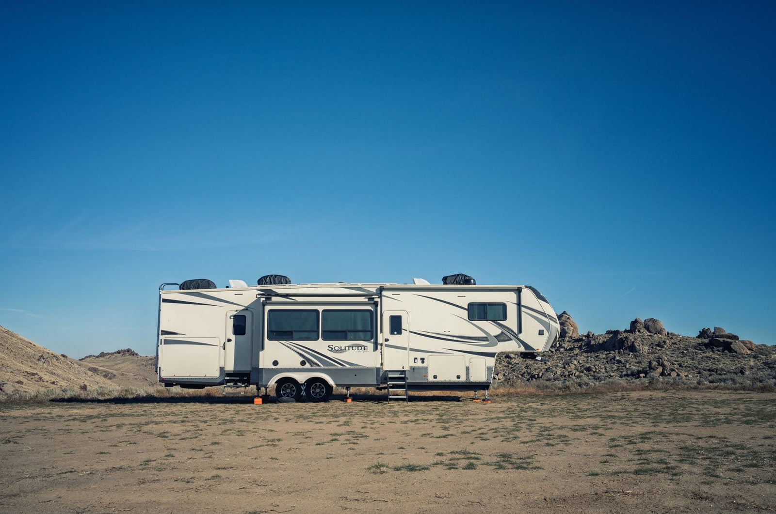 Trailer & Camper Skirting: Sealing the Gap Under Any Towable