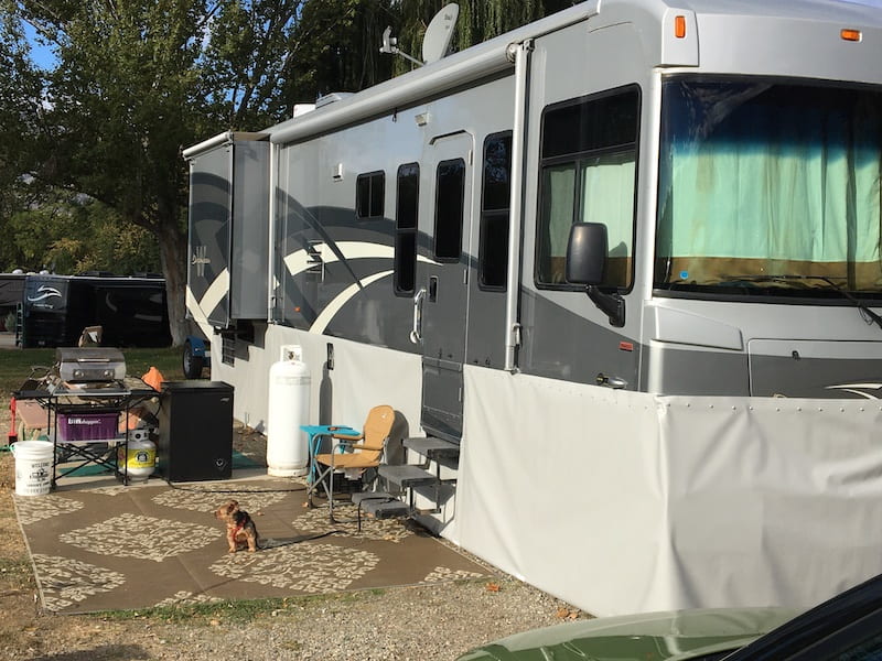 Class A RV Skirting Review Photo from M Larson