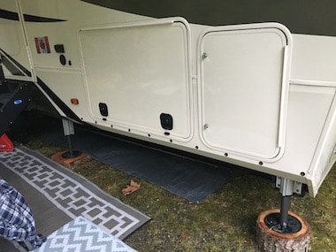 EZ Snap RV Skirting Review Photos from Ryan Campbell 3M Fasteners Installed