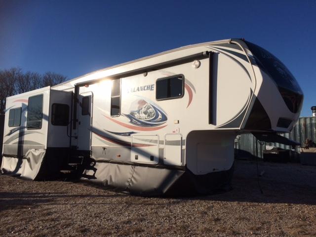 EZ Snap RV Skirting Review Photo from Richard and Shawnee