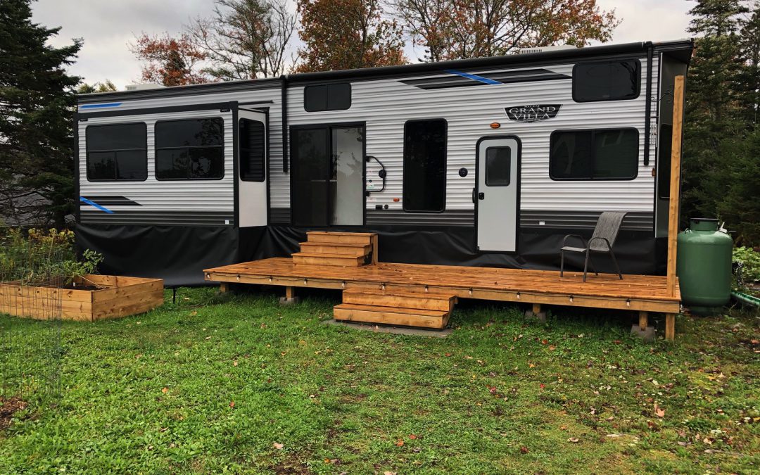 Park Model RV Skirting Review Photo from D Tingley EZ Snap®