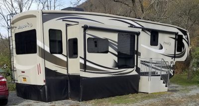 RV Skirting Review Photo from C Ford