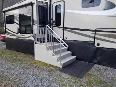 RV Skirting Review Photo from C Ford Steps